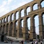Akvedukt (romersk, Segovia, Pont du Gard, m.m.)